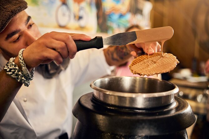 Amsterdam Traditional Dutch Syrup Waffle Making Workshop - Group Size and Accessibility