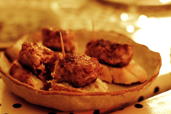 Barcelona Gothic Quarter Tapas Small Group Tour - Whats Included