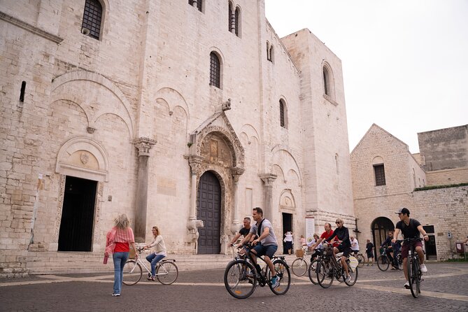 Bari Bike Tour - Meeting Point and Accessibility
