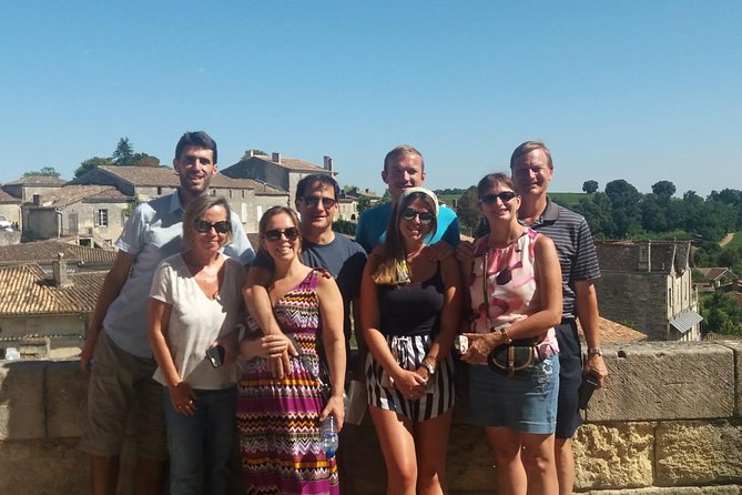 Bordeaux Full Day Wine Tour - 3 Wineries & Gourmet Picnic Lunch - Group Size and Accessibility