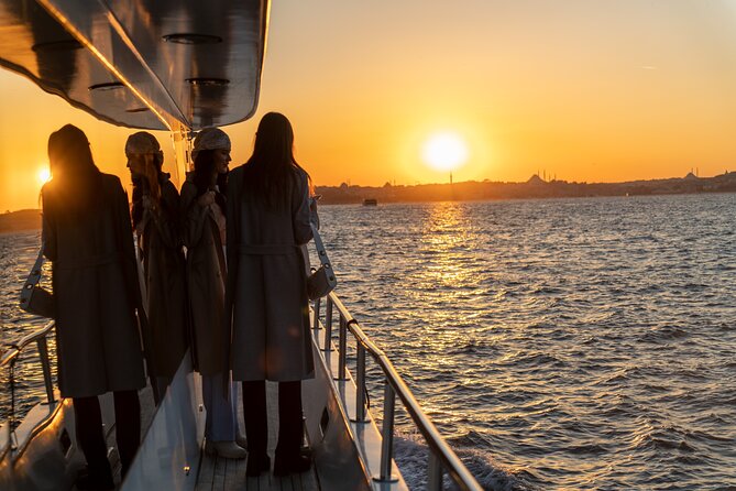 Bosphorus Sunset Cruise on Luxury Yacht With Transfers - Meeting and Pickup Details