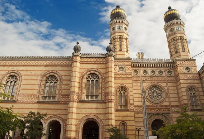 Budapest Jewish Heritage Tour & Synagogue Ticket - Tour Highlights