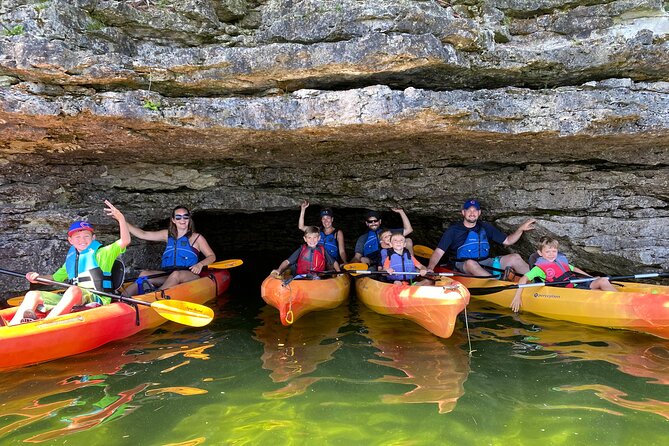Cave Point Kayak Tour - Experience and Activities