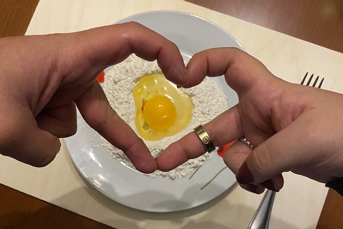Cooking Class in Rome: Make Fettucine & Tiramisù With Chef Paolo - Immerse in the Class Experience