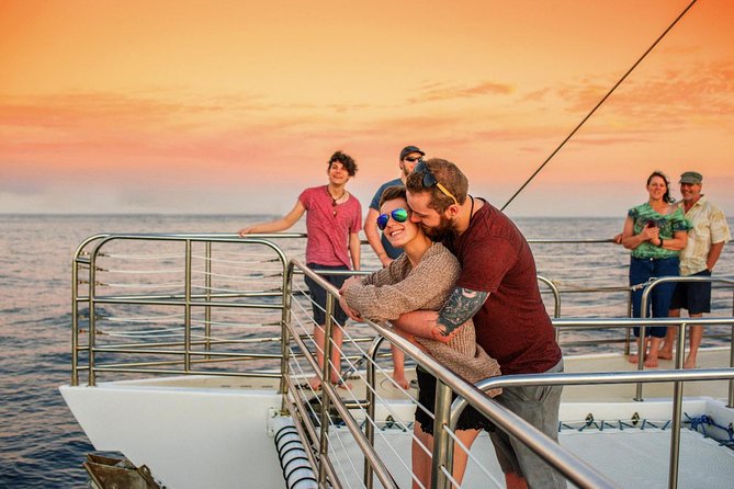 Deluxe Na Pali Sunset Snorkel Tour on the Lucky Lady - Wildlife Encounters