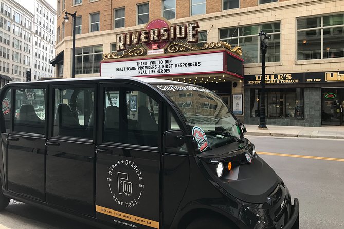 Discover Iconic Milwaukee Tour - Guided Insights and Knowledge