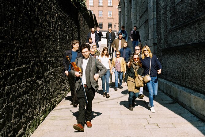 Dublin Traditional Irish Music Walking Tour With Live Performance - Tour Experience and Activities