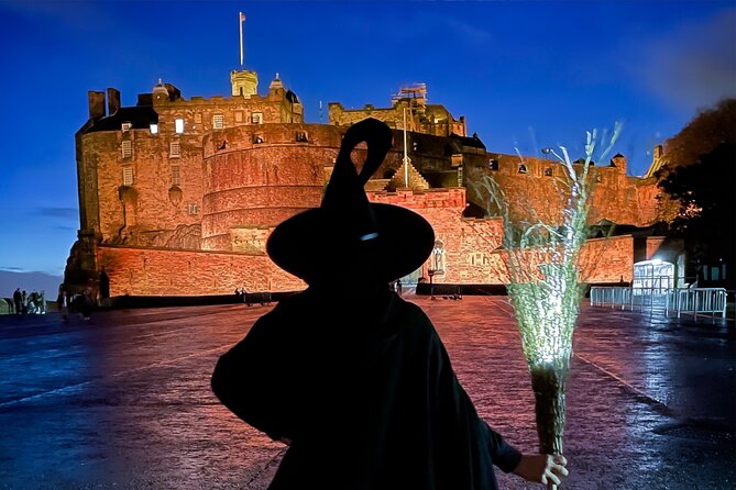 Edinburgh Witches Old Town Walking Tour & Underground Vault - Exploring the Haunting History of Witchcraft