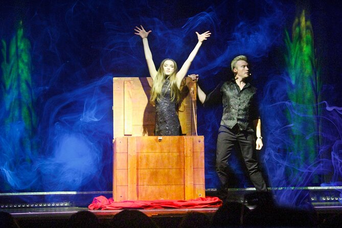 Escape Reality Branson Magic Dinner Show - Show Details