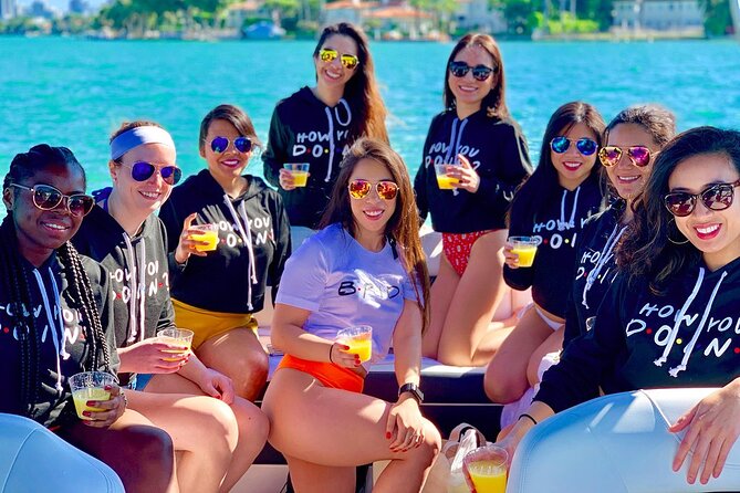 Explore Miami With a Private Boat Excursion - Exploring the Picturesque Miami Mansions