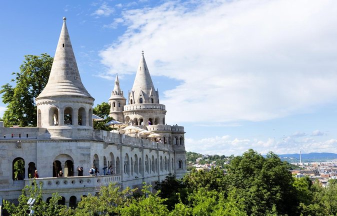 Free Walking Tour in the Buda Castle Incl. Fishermans Bastion - Meeting and End Points