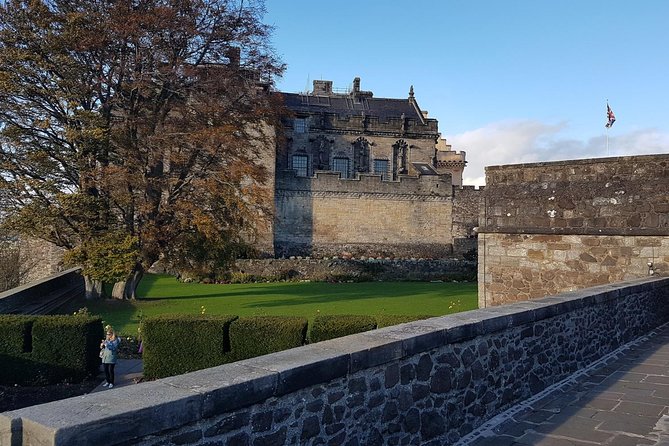 Glasgow: Loch Lomond, the Trossachs and Stirling Castle - Tour Inclusions and Accessibility