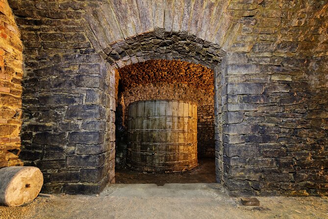 Hidden Brewery Caverns Tour in Cincinnati With Beer Tasting - Highlights of the Tour Itinerary