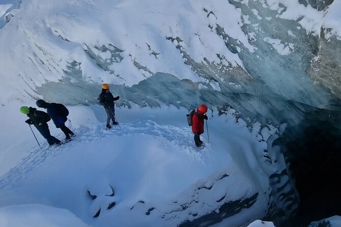 Ice Trekking Vinciguerra Glacier and Laguna De Los Témpanos Premium - Getting to the Trailhead