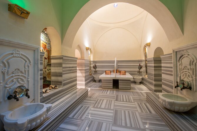 Istanbul Turkish Bath in Ottoman Style at Hammam With Drinks - Luxury Amenities and Personalized Services
