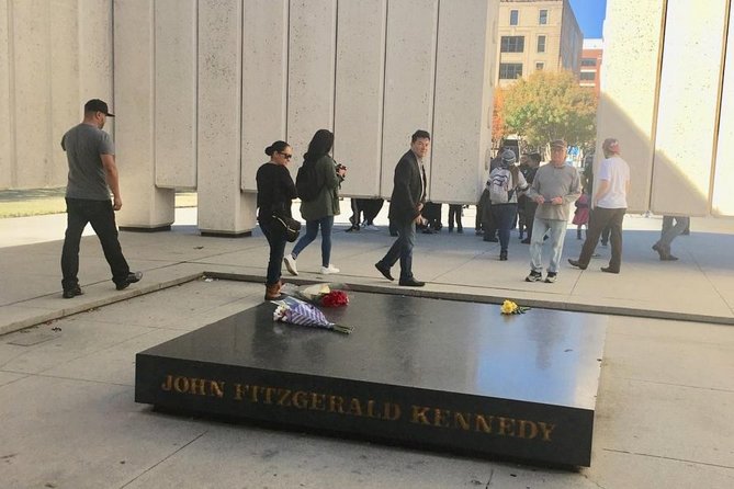JFK Assassination and Museum Tour With Lee Harvey Oswald Rooming House - Itinerary and Transportation