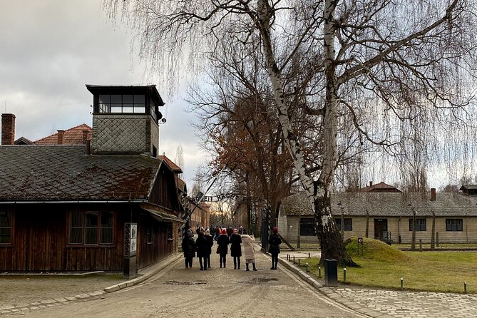 Krakow: Auschwitz-Birkenau Guided Tour & Hotel Pick Up - Pickup and Confirmation Information