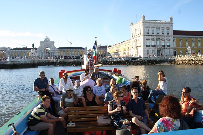Lisbon Traditional Boats - Guided Sightseeing Cruise - Highlights and Features