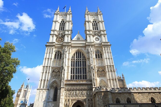 London Sightseeing Walking Tour With 30+ Sights - Tour Details and Logistics