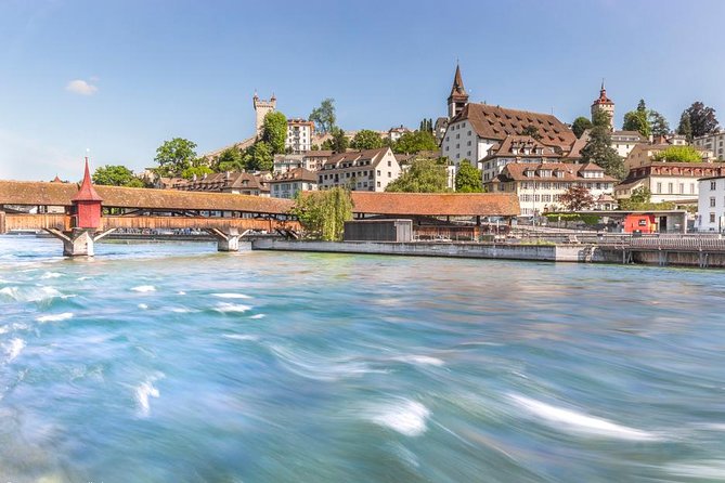 Lucerne Walking & Boat Tour: The Best Swiss Experience - Exploring the Chapel Bridge and Lucerne Castle