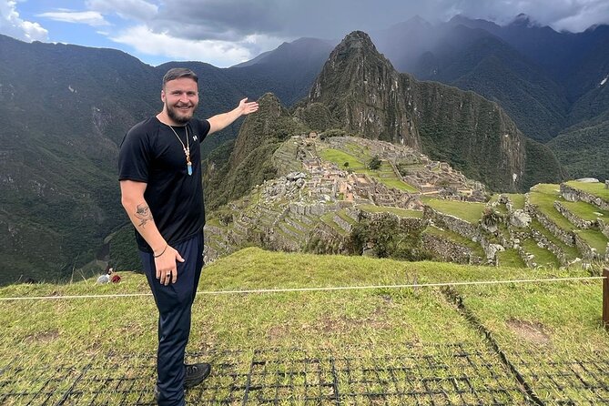 Machu Picchu & Sacred Valley: 2 Day Combo Tour - Meeting and Pickup Information