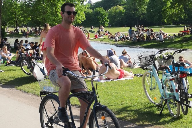 Mini Classic Bike Tour Incl. Beer Garden Stop @ 4pm - Exploring Munichs Historic City Center