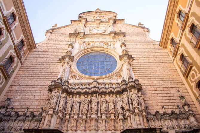 Montserrat Full Day Tour With Farmhouse Lunch and Winery Visit - Guided Tour and Local Liquor Tasting