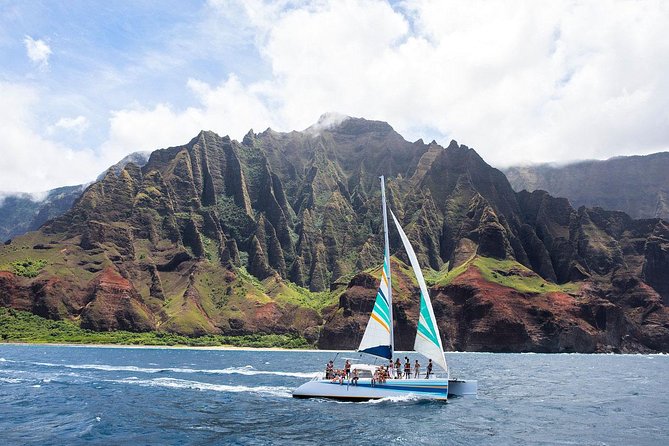 Na Pali Coast Kauai Snorkel and Sail - Inclusions and Amenities