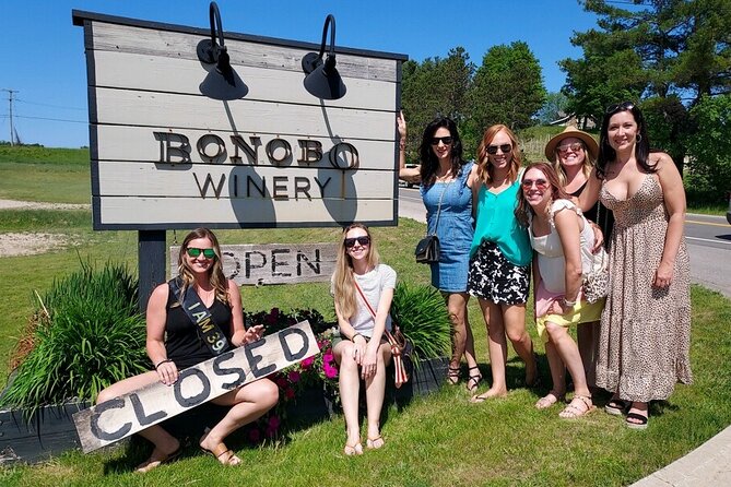 NON BUS 4 Winery Traverse City Wine Tour on Old Mission Peninsula - Tour Accessibility and Participation