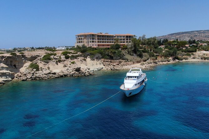 Ocean Flyer VIP Cruise From Paphos Adults Only - Inclusions and Amenities