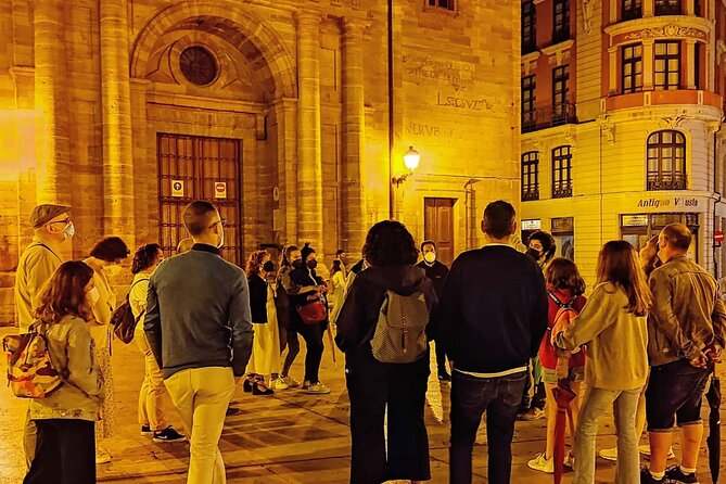 OVIEDO SCARY! Legends and Mysteries Tour - Meeting Point and Accessibility