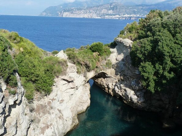 Paddle Boarding Tour From Sorrento to Bagni Regina Giovanna - Exploring Punta Del Capo and Roman Villa