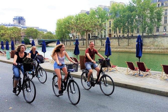 Paris: Charming Nooks and Crannies Bike Tour - Neighborhoods Explored