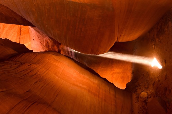 Peekaboo Slot Canyon 4WD Tour - Meeting Information