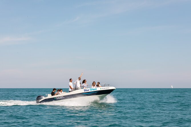Polignano a Mare: Boat Tour of the Caves - Small Group - Discovering the Caves