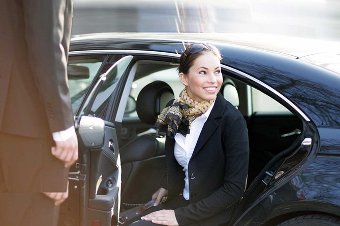Porto Private Airport Arrival Transfer - Features of the Transfer Service