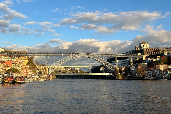 Porto: Sunset or Daytime, Charming Sailboat Cruise on the Douro River - Meeting and Accessibility
