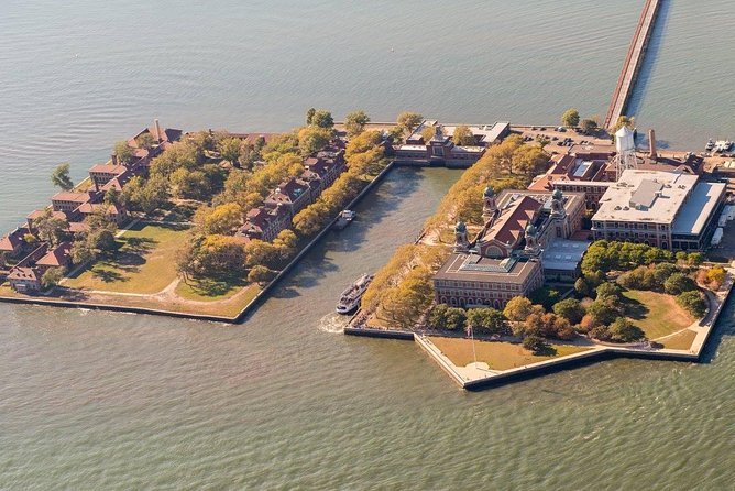 Private Statue of Liberty and Ellis Island Tour - Meeting and Logistics