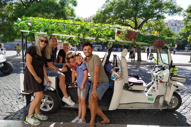 Private Tuk Tuk Tour in Old City Lisbon (Standard-1h30) - Key Sights and Attractions