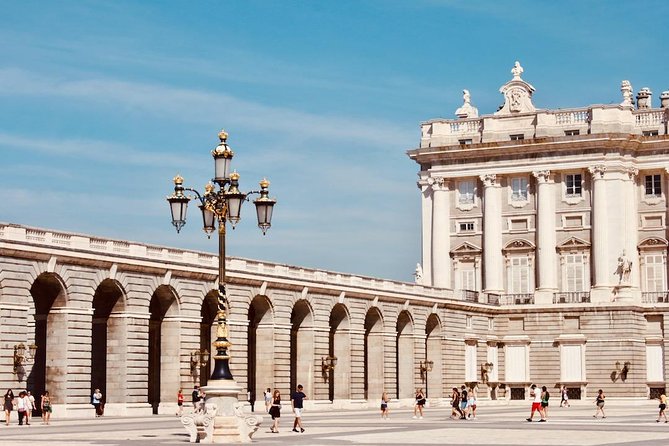 Private Visit to the Royal Palace of Madrid and the Prado Museum - Highlights of the Royal Palace
