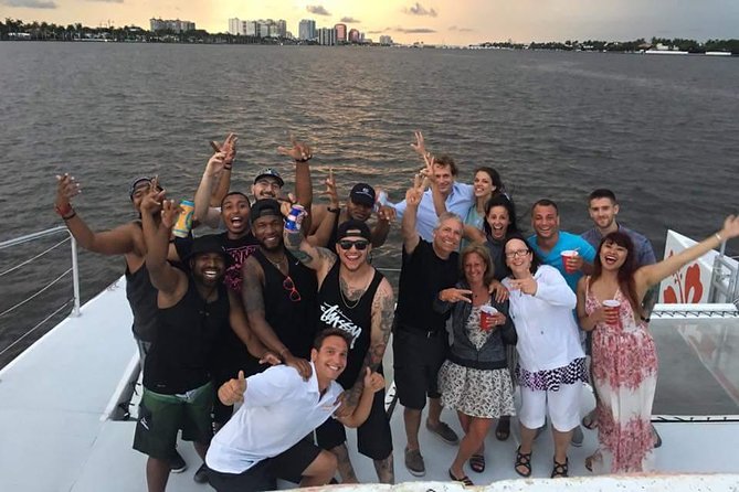 Scenic Sunset Cruise in West Palm Beach - Accessibility and Participation