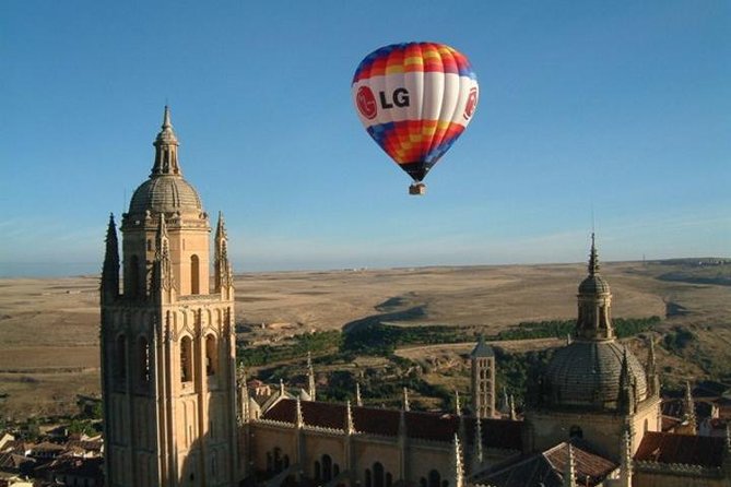 Segovia From the Skies: Sunrise Balloon Ride - Preparing for the Ascent