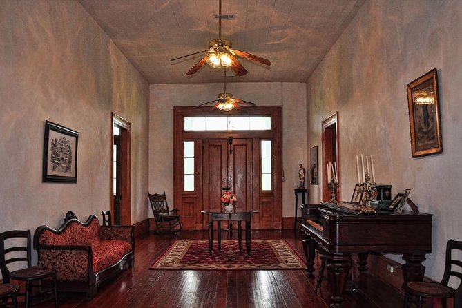 Small-Group Laura and Whitney Plantation Tour From New Orleans - Pickup and Logistics