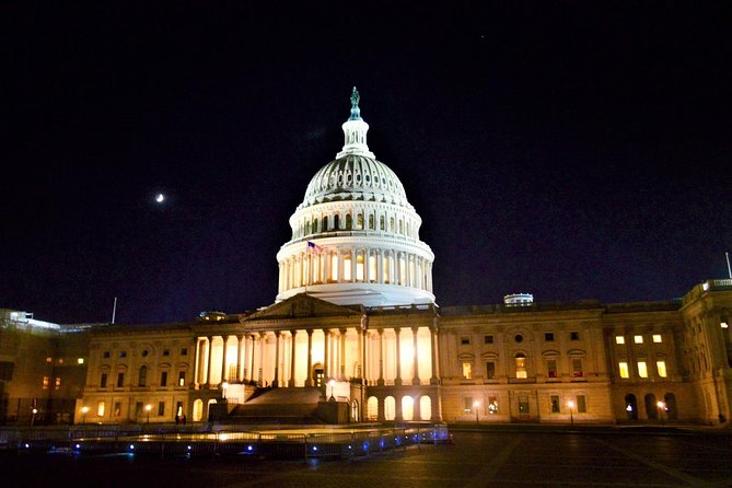 Small Group National Mall Night Tour With 10 Top Attractions - Attractions Included
