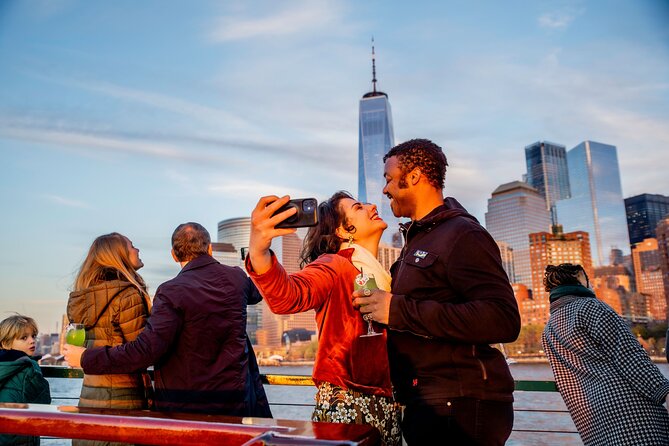 Statue of Liberty and New York City Skyline Sightseeing Cruise - Indoor and Outdoor Viewing Experiences