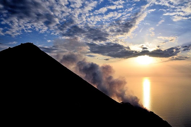 Stromboli: Sunset Trekking to Sciara Del Fuoco - Ashàra - Health and Safety Considerations