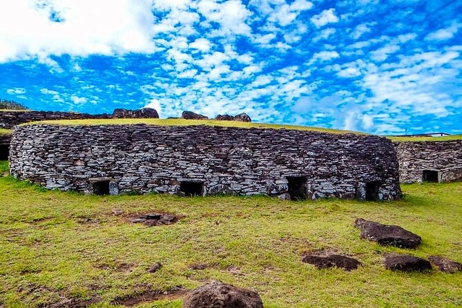 Two Days of Full Day Tour of Rapa Nui + Sunrise in Tongariki - First Day Highlights