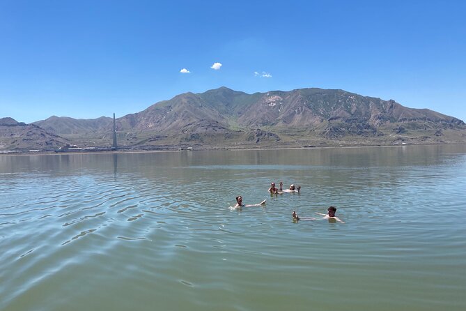 2 Hour Salt Lake Boat Tour With Swimming on the Lake - Tour Experience