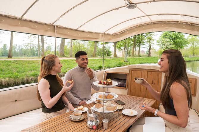 Afternoon Tea Sightseeing River Cruise in Oxford - Meeting and Logistics