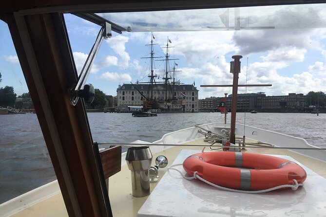 Amsterdam Intimate Small-Group Cruise on the Royal Jonckvrouw - Meeting and Pickup Information